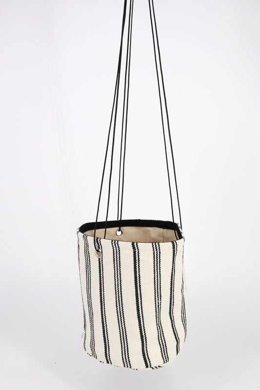 Black and white canvas hanging planter-1